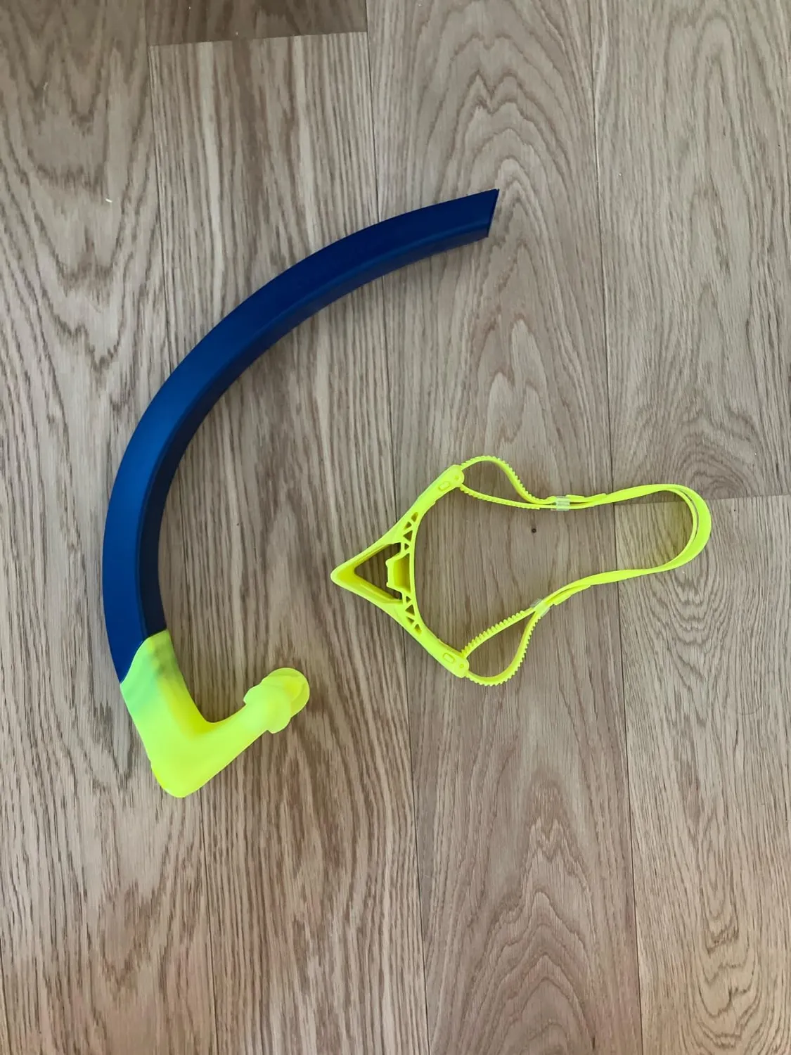 Aquasphere Focus tuba natation frontal silicone