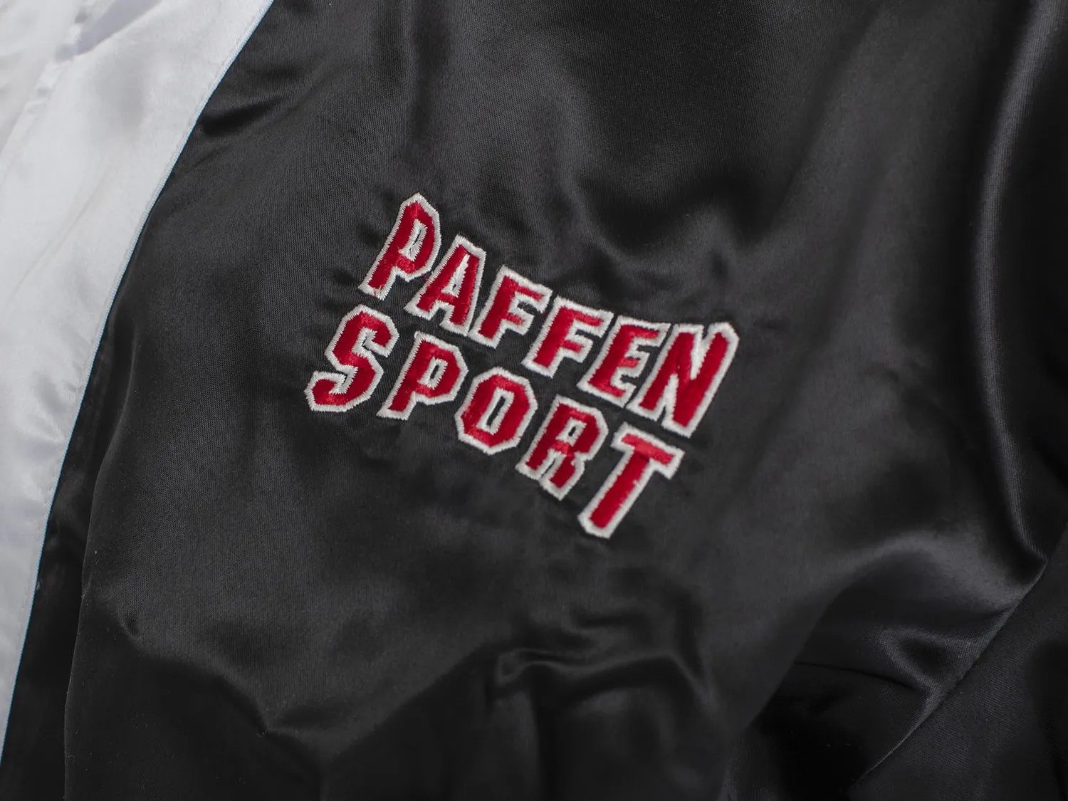 Paffen Sport peignoir de boxe taille M satin
