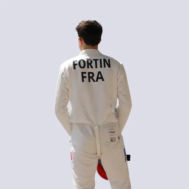 Prieur marquage sur veste et cuirasse compétition