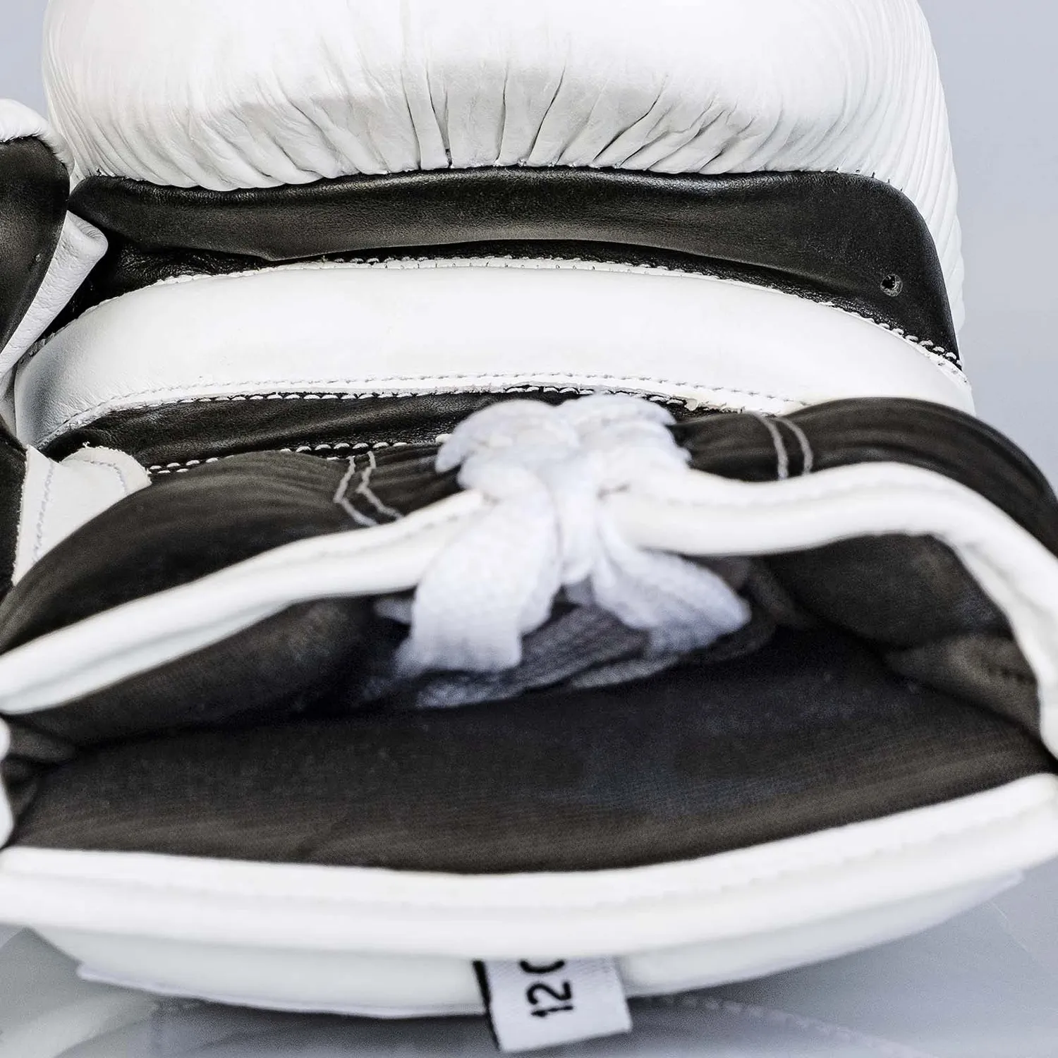 Paffen Sport Pro Lace gants boxe 14 oz blanc/noir
